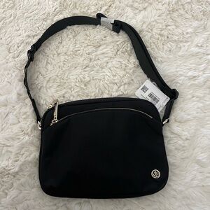 lululemon cross body city bag
